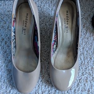 Madden girl wedges